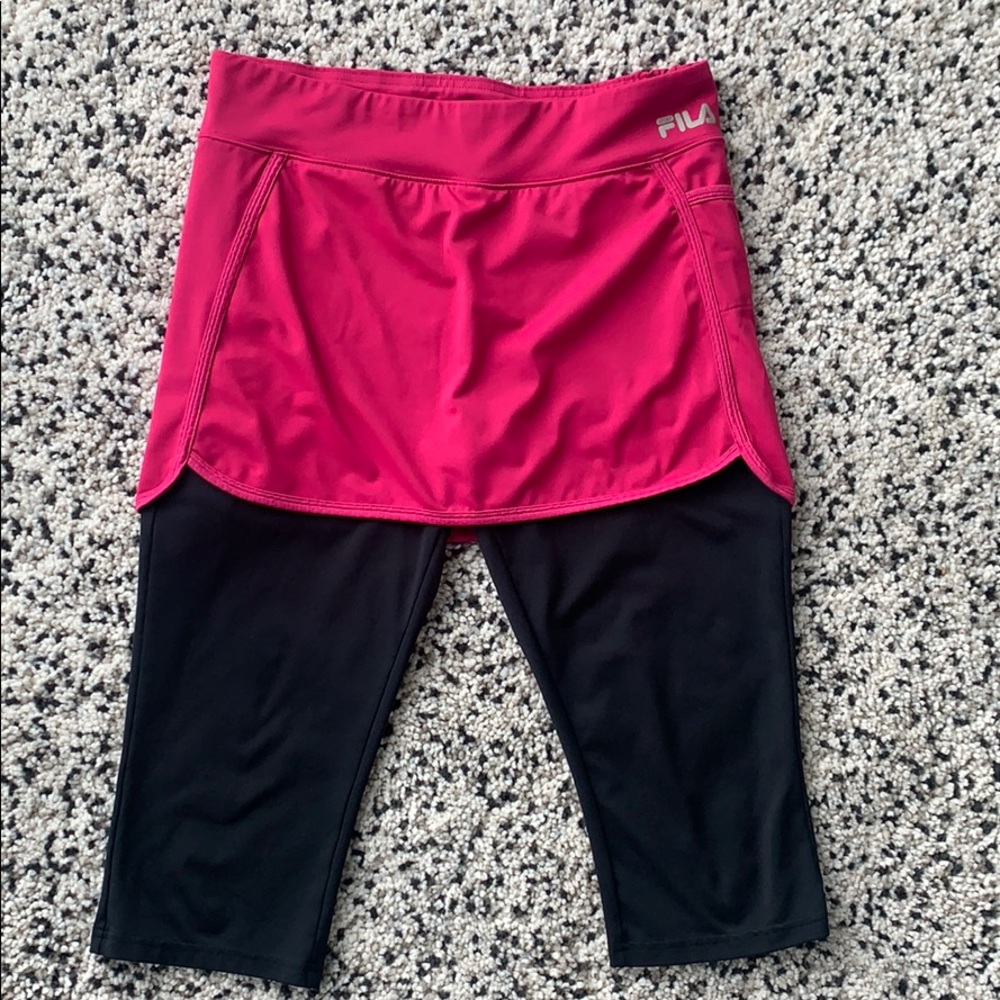 Fila Sport Capri legging w/attached skirt, Sz Med